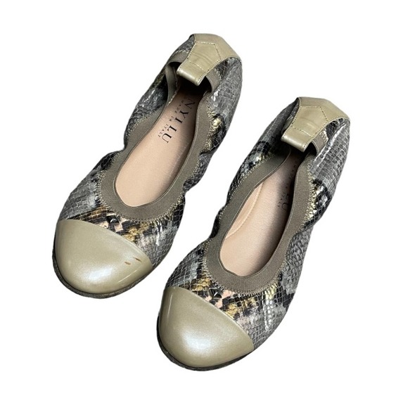 Anyi Lu Shoes - Anyi Lu Snakeskin/Patent Handmade In Italy Ballet Flats SIZE 7.5